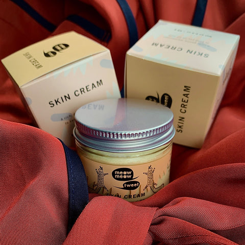 Robe and Skin Cream Combo